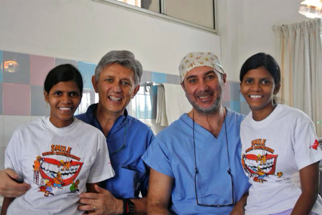 Dentisti italiani volontari in India presso Care&Share